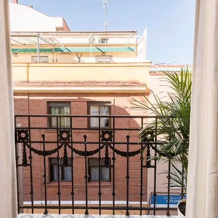 Dplace To Be - Luxury Apartments In Barrio De Salamanca-3